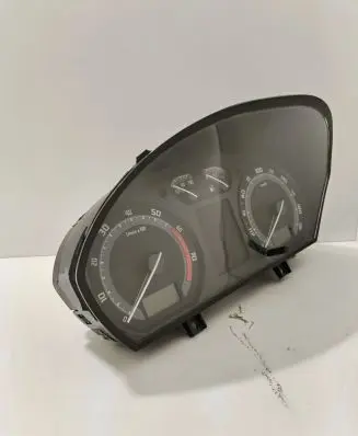 Skoda Fabia Mk1 (6Y) Speedometer (instrument cluster) 6Y0920881L 110080253019