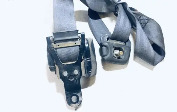 Ford Maverick Front seatbelt e90416103 5420850