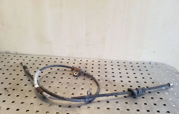 Volvo S40, V40 Handbrake/parking brake wiring cable 