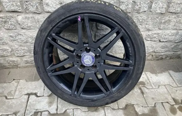Mercedes-Benz C AMG W204 R18 alloy rim A2044010604