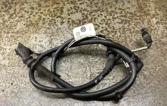 Volkswagen PASSAT B8 Rear ABS sensor wiring 3Q0927902