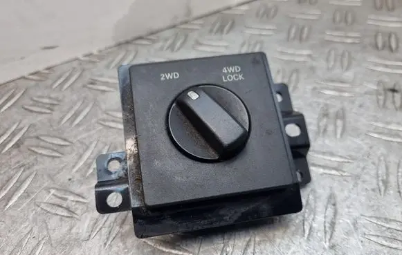 Dodge Nitro Differential lock switch P68020962AA 68020962AA