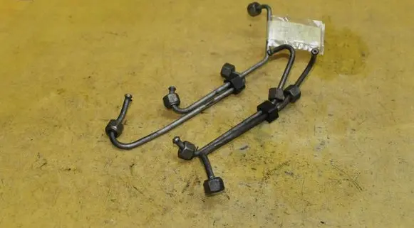Skoda Octavia Mk1 (1U) Fuel line pipe