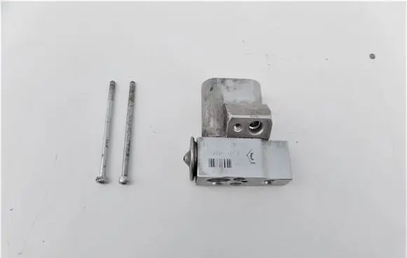 Air conditioning (A/C) expansion valve