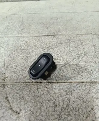 Opel Zafira A Electric window control switch 90561388