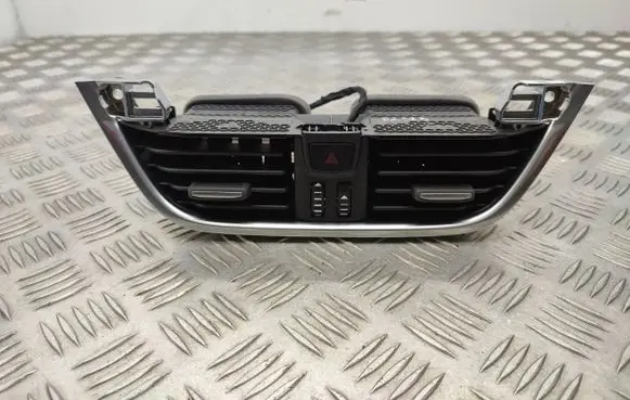 Ford Fiesta Dash center air vent grill
