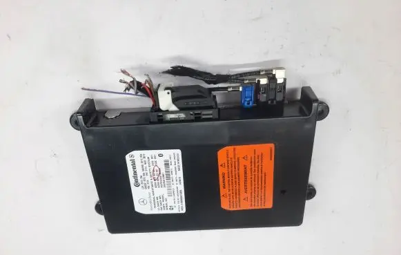Mercedes-Benz C W205 SOS control module A2539004400