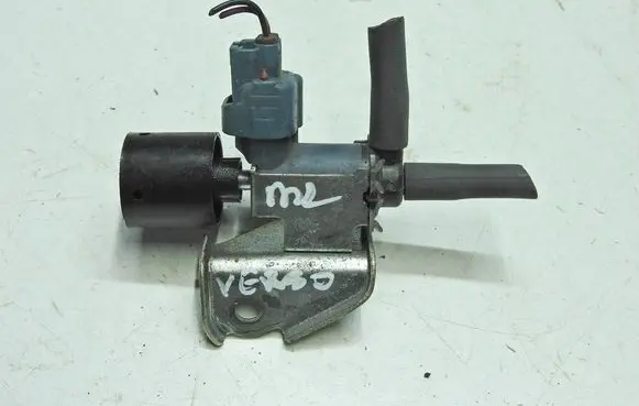 Toyota Verso Turbo solenoid valve 90910-12281