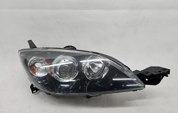 Mazda 3 I Headlight/headlamp P3665R