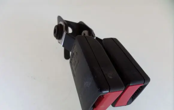 Saab 9-3 Ver2 Middle seatbelt buckle (rear) 12794564