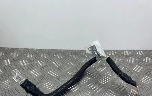 Positive cable (battery)