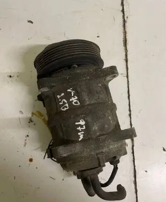 Volvo S70 V70 V70 XC Air conditioning (A/C) compressor (pump) 506497