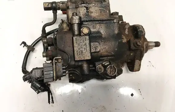 Volvo S70 V70 V70 XC Fuel injection high pressure pump 074130110M 0460415990