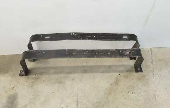 Audi A3 S3 8V Fuel tank mounting bracket 5Q0201653A 5Q0201654A