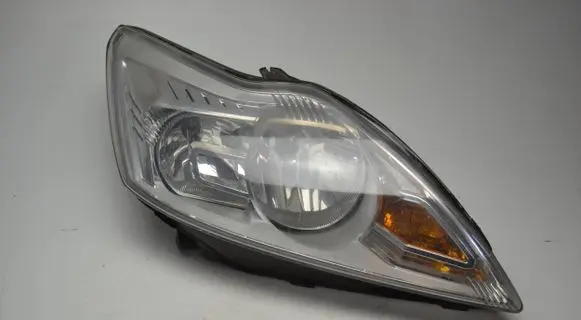 Ford Focus Headlight/headlamp 8M5113W029AE 11802 0077R00