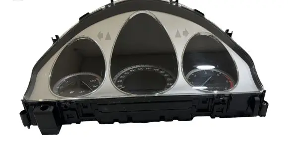 Speedometer (instrument cluster)