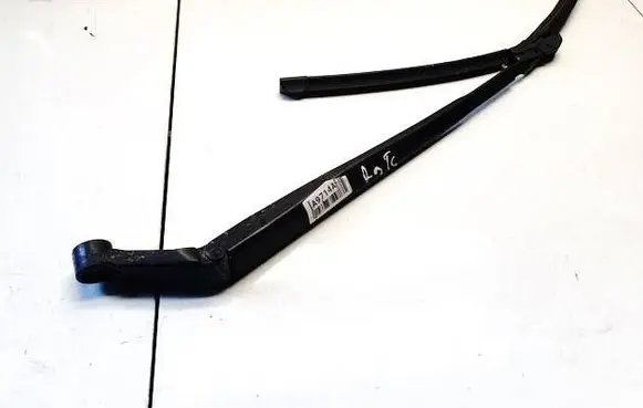 Front wiper blade arm