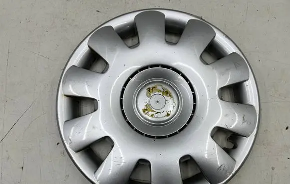 Volkswagen Polo R15 wheel hub/cap/trim 1J0601147P