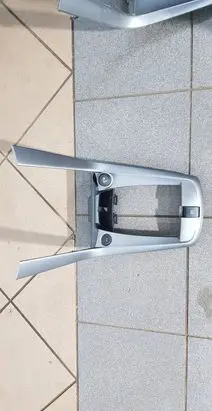 Chevrolet Captiva Gear shifter surround trim plastic