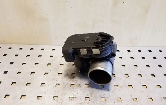 Renault Trafic II (X83) Throttle valve 8200330810E H8200330812 0281002681