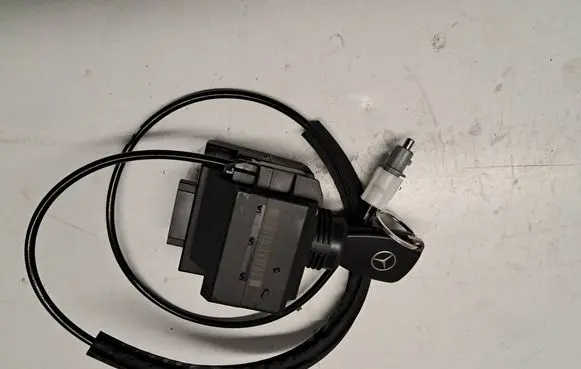 Mercedes-Benz CLK A209 C209 Ignition lock 2095452308