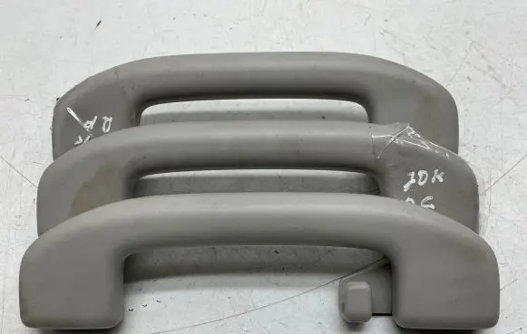 Nissan Juke I F15 A set of handles for the ceiling 739401KL0A 739401KL3A