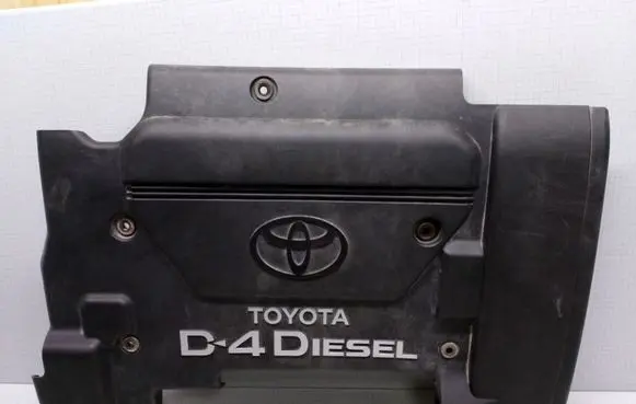 Toyota Avensis T220 Engine cover (trim) 1261127021