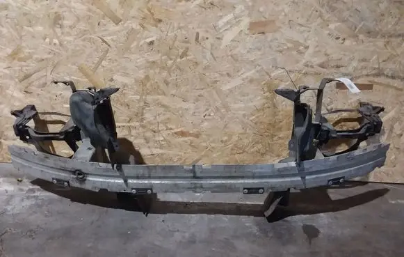 BMW 5 E60 E61 Radiator support slam panel 7148586 7033745