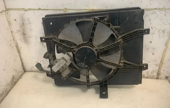 Nissan Tiida C11 Electric radiator cooling fan