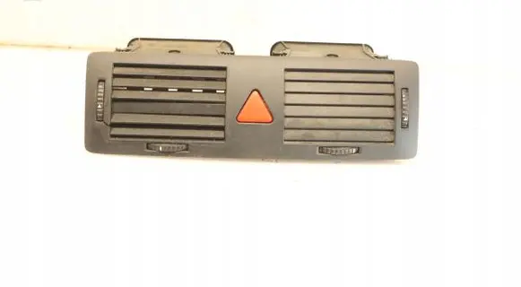 Skoda Fabia Mk1 (6Y) Dashboard air vent grill cover trim 