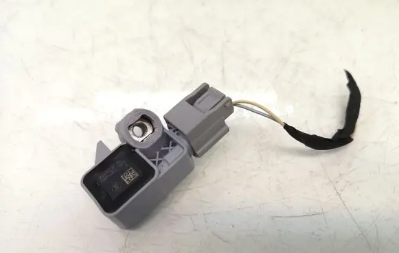 Renault Megane III Airbag deployment crash/impact sensor 988312833R 5WK44846