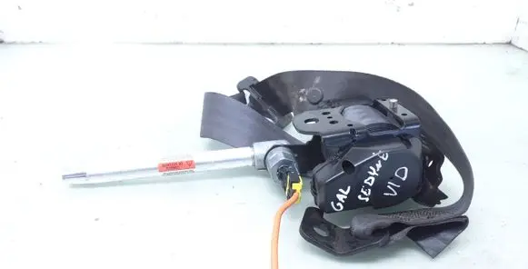 Volvo V70 Middle seatbelt (rear) 9478176