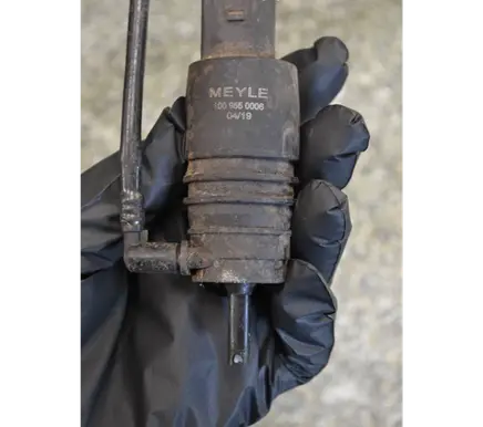 Mercedes-Benz S W220 Windscreen/windshield washer pump 1009550006