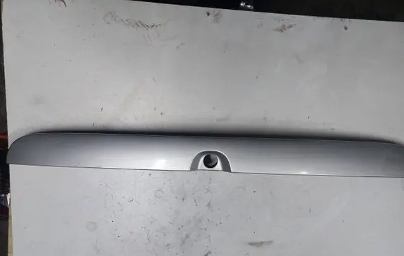 Opel Zafira A Trunk door license plate light bar 711111