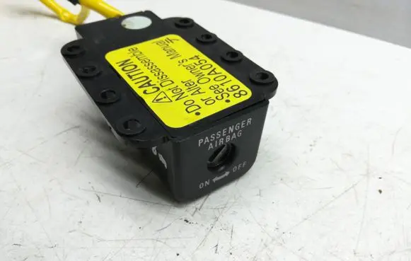 Peugeot 4007 Passenger airbag on/off switch 8610A054