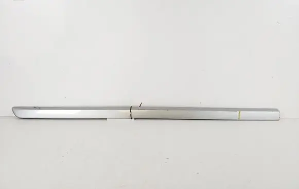 Volvo V50 Front door trim (molding) 39987036