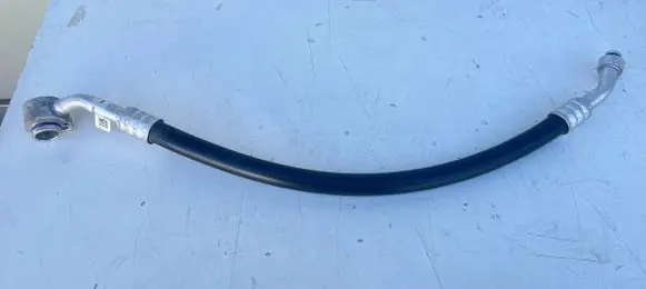 Audi A4 S4 B9 8W Air conditioning (A/C) pipe/hose 8W0816743D