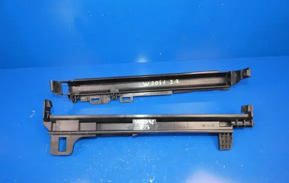 Mercedes-Benz C AMG W204 Side radiator support slam panel PA66G30 0477902013