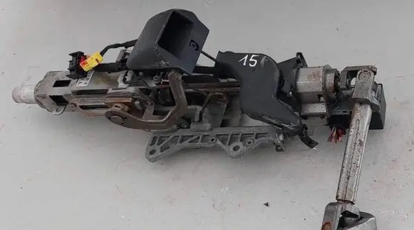 Volkswagen PASSAT B6 Steering wheel axle 3C1419501N 07110905