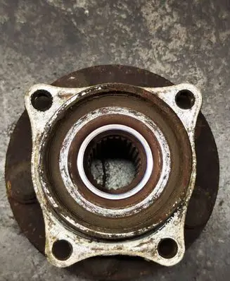 Audi A6 Allroad C6 Rear wheel hub 4E0407615D