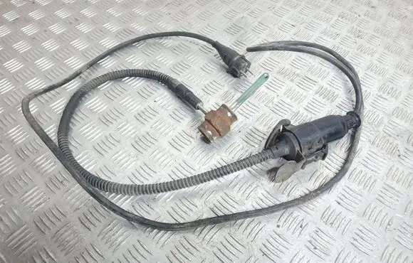 Chrysler Grand Voyager II Electric engine pre-heating system (optional) 