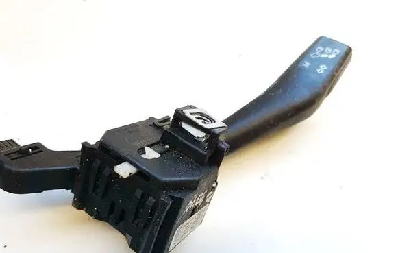 Volkswagen Golf VI Indicator stalk 1K0953513E