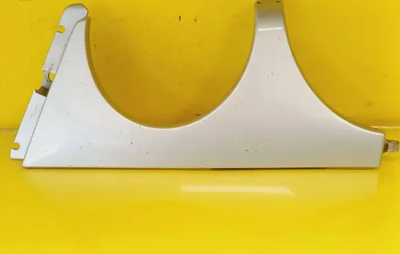 Under headlight/headlamp trim