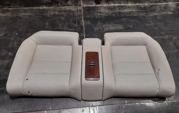 Mercedes-Benz E A207 Rear seat 