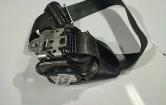 Ford Mondeo MK IV Front seatbelt 66066789A