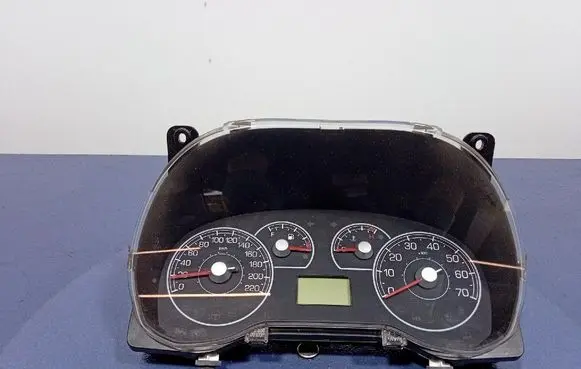 Speedometer (instrument cluster)