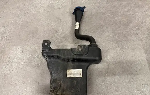 Mercedes-Benz Vito Viano W447 Windshield washer fluid reservoir/tank A447860016
