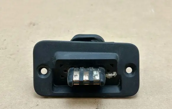 Volkswagen Caddy Sliding door contact joint 2K0907438