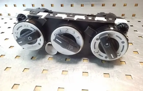 Mitsubishi Colt Climate control unit 69657032