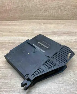 Mercedes-Benz E W210 Comfort/convenience module 2108203826 335626